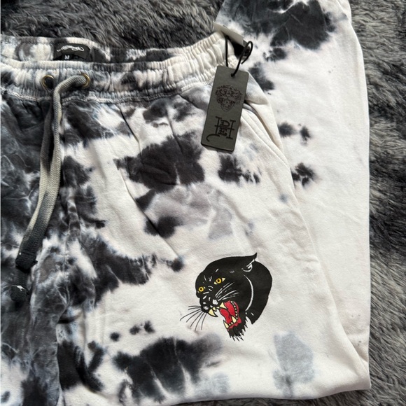 Ed Hardy Panther Rose Long Sleeve and SweatPants Set - Picture 7 of 12